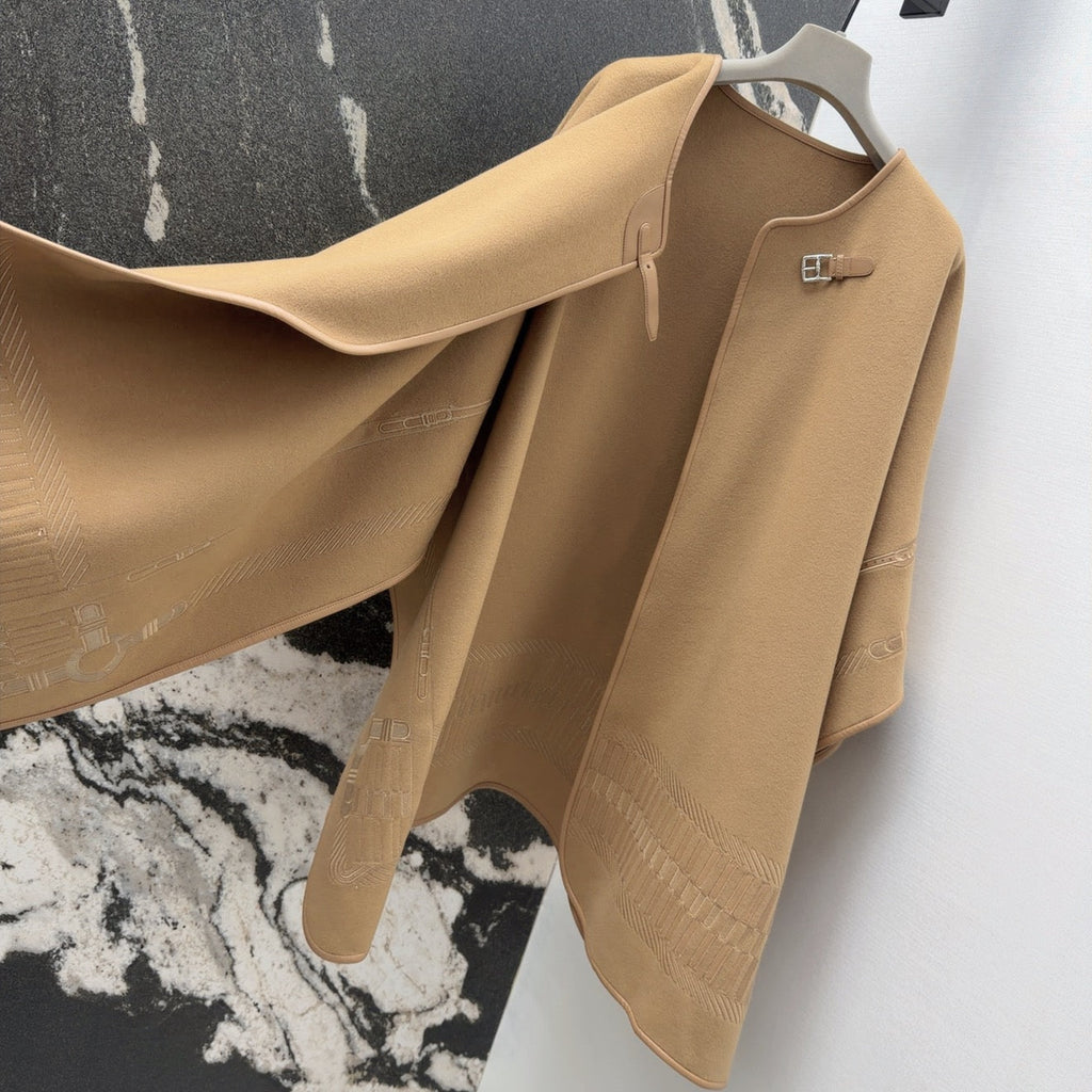 HERMES 25S CAPE COAT 008