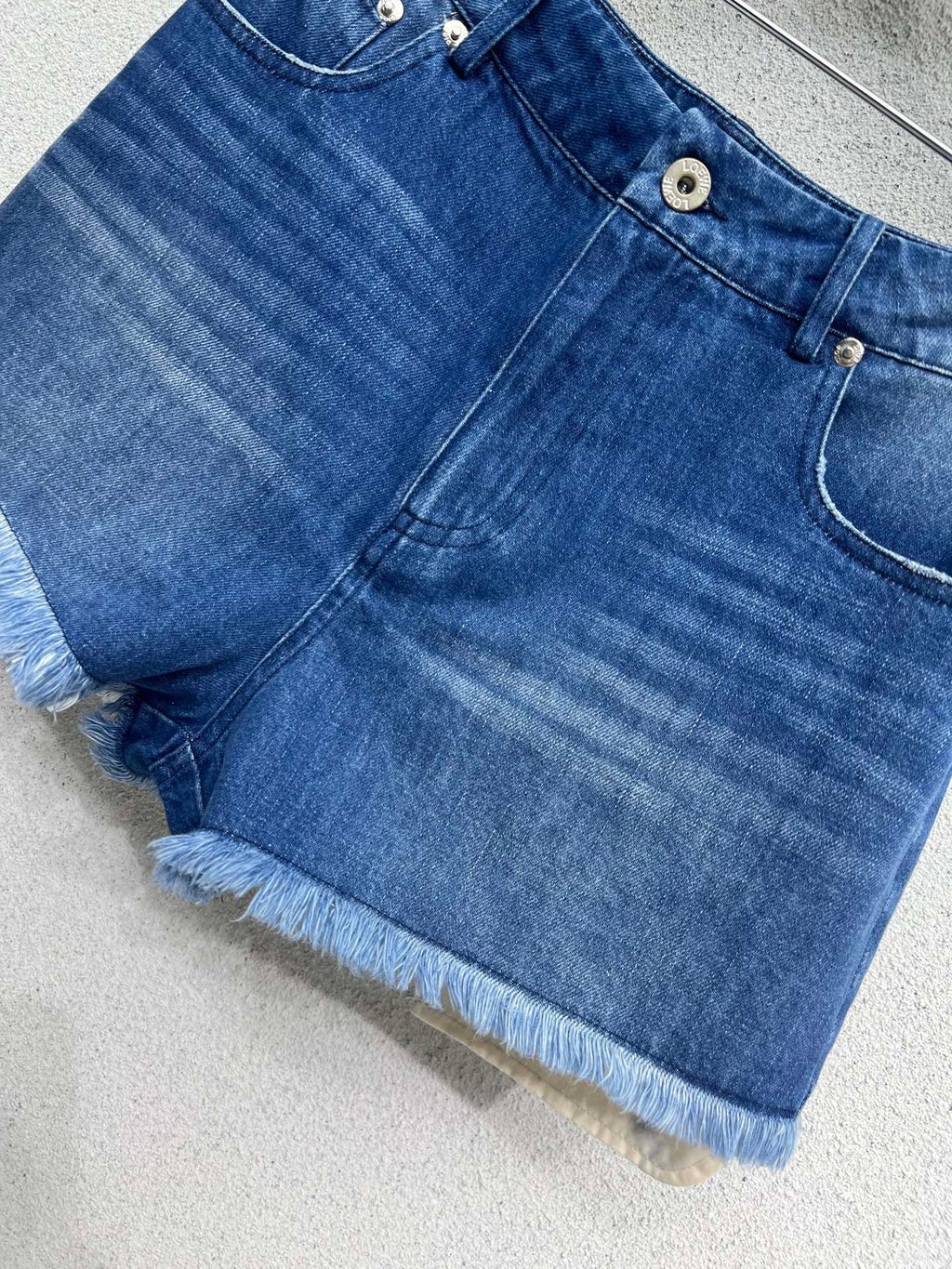 LOEWE DENIM SHORTS 269342